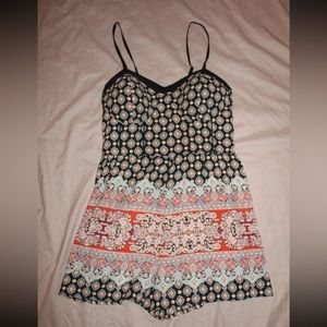 Adorable Boho Mehndi Style Romper!!! Sweetheart Neckline ♥️